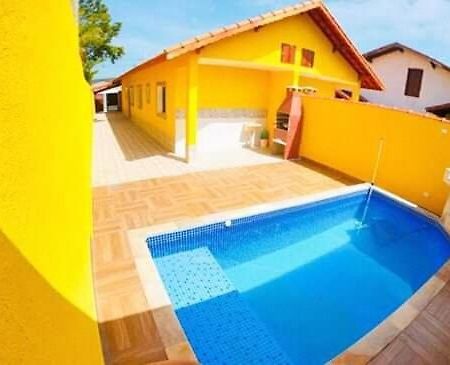 Prx A Praia Com Piscina Монгагуа Экстерьер фото